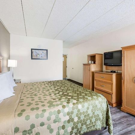 Econo Lodge Квакертаун Екстер'єр фото