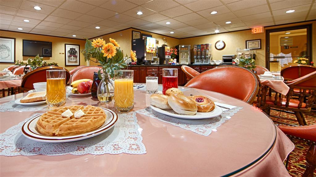 Econo Lodge Квакертаун Екстер'єр фото
