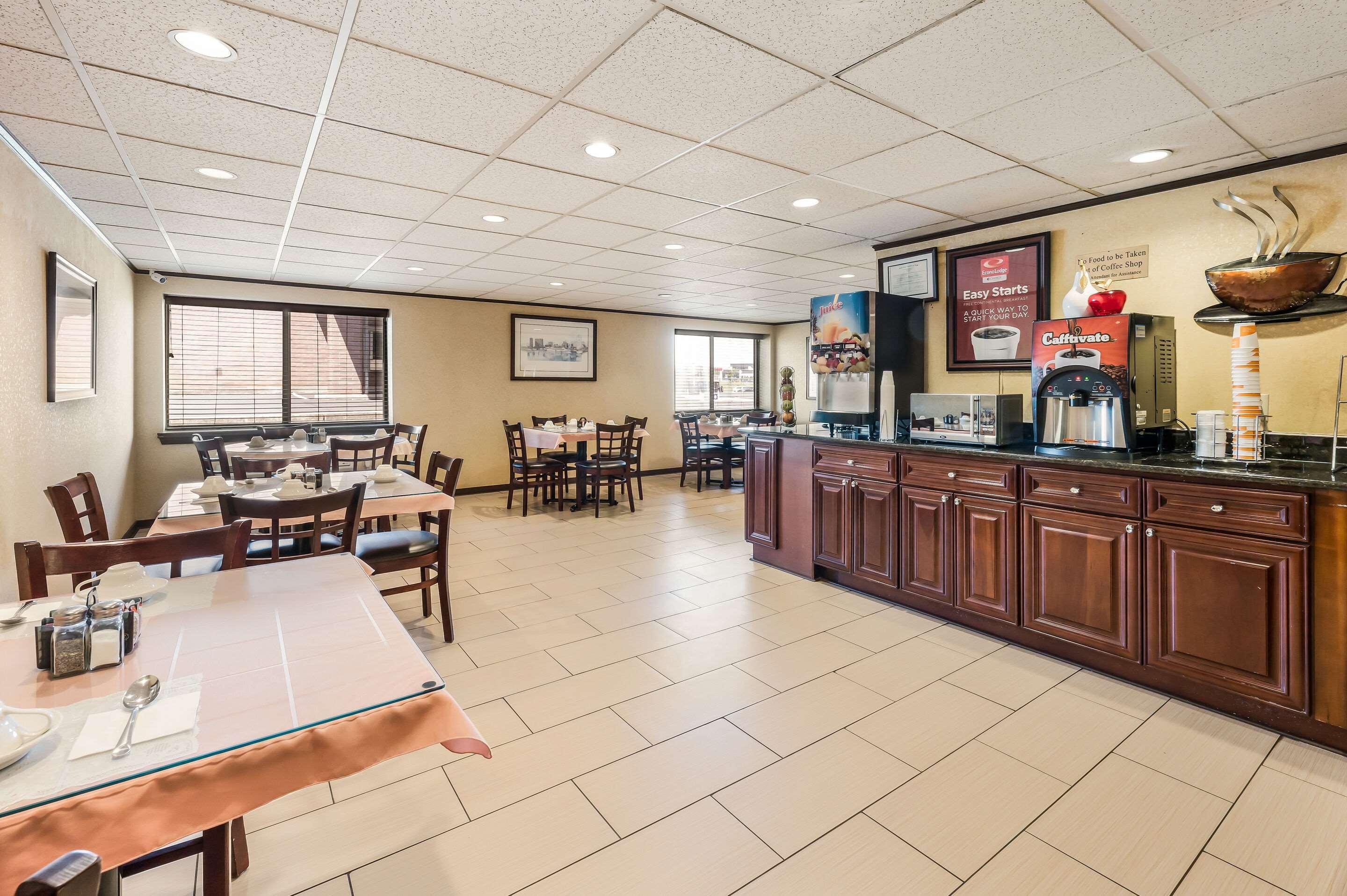 Econo Lodge Квакертаун Екстер'єр фото